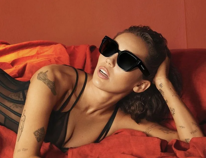 Dolce & Gabbana Sunglasses - Rooyati